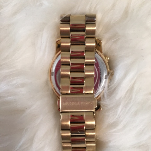 Michael Kors Chronograph Watch - Picture 5 of 9